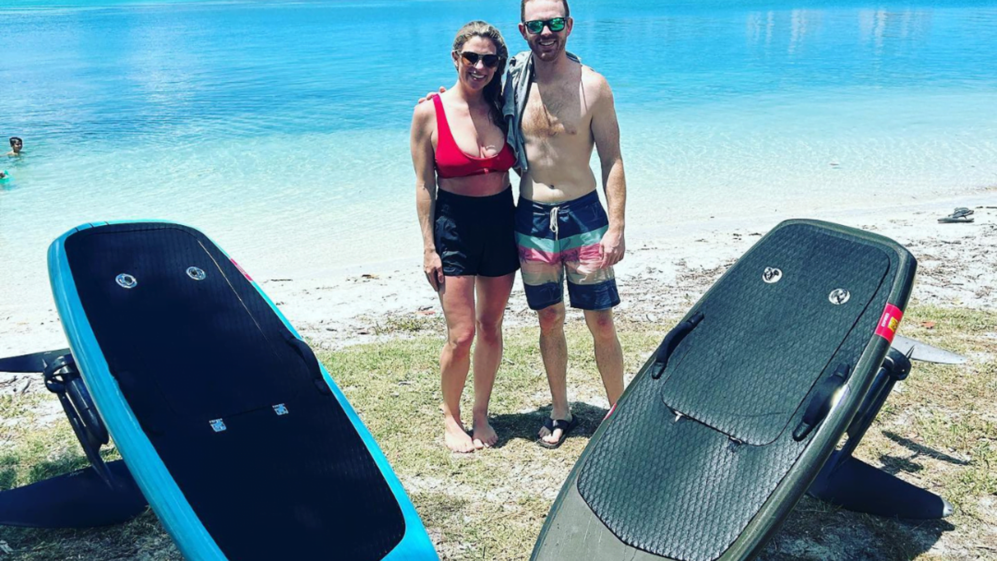 couple that is efoiling in sarasota